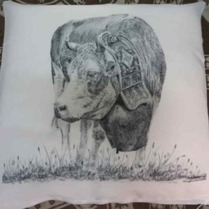 Coussin vache simmental | Atelier Montagn'Art | dessin au crayon graphite | Claudine Rime