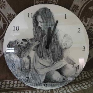 Horloge câlin avec bambi | Atelier Montagn'Art | dessin au crayon graphite | Claudine Rime
