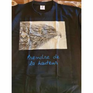 t-shirt aigle | Atelier Montagn'Art | dessin au crayon graphite | Claudine Rime
