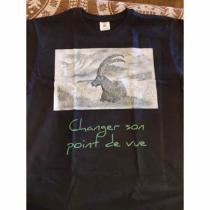 t-shirt bouquetin | Atelier Montagn'Art | dessin au crayon graphite | Claudine Rime