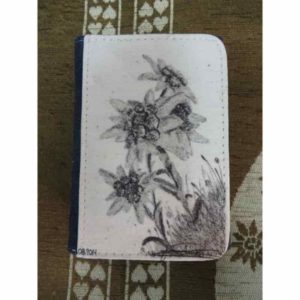 portemonnaie fleurs edelweiss | Atelier Montagn'Art | dessin au crayon graphite | Claudine Rime