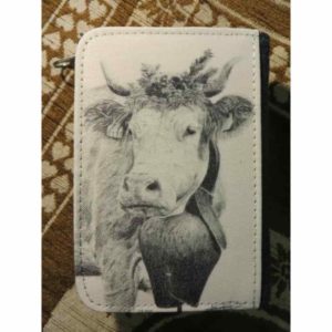 portemonnaie vache simmental à la désalpe | Atelier Montagn'Art | dessin au crayon graphite | Claudine Rime