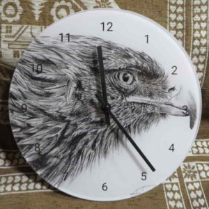 Horloge tête d'aigle | Atelier Monatgn'Art | dessin au crayon graphite | Claudine Rime