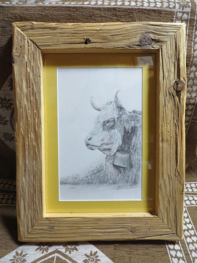 Tableau vache endormie | Atelier Monatgn'Art | dessin au crayon graphite | Claudine Rime