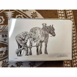 Boîte cheval - Atelier Montagn'Art - dessin au crayon graphite - Claudine Rime